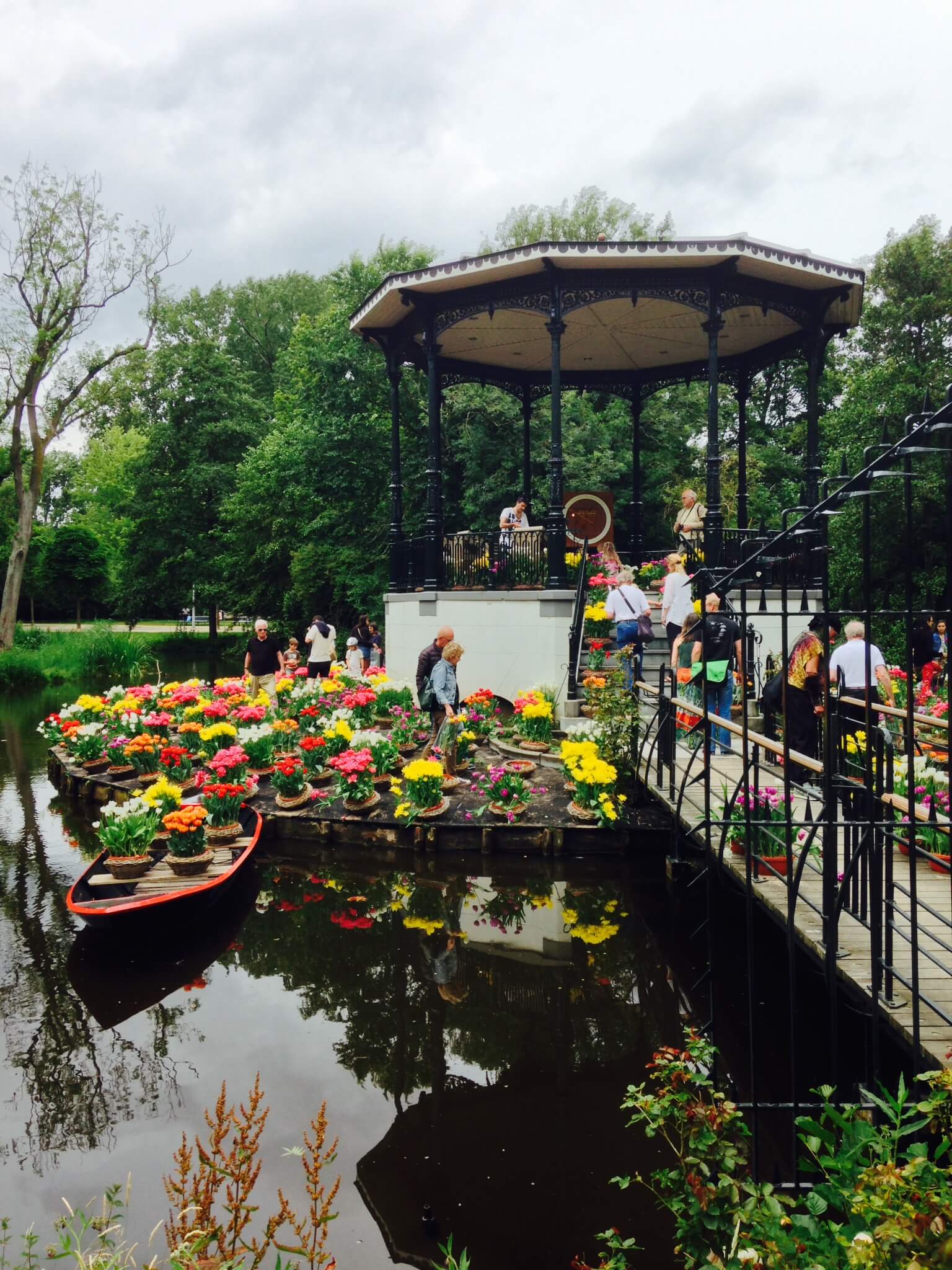 Vondelpark, tulip island, amsterdam, things to do in amsterdam