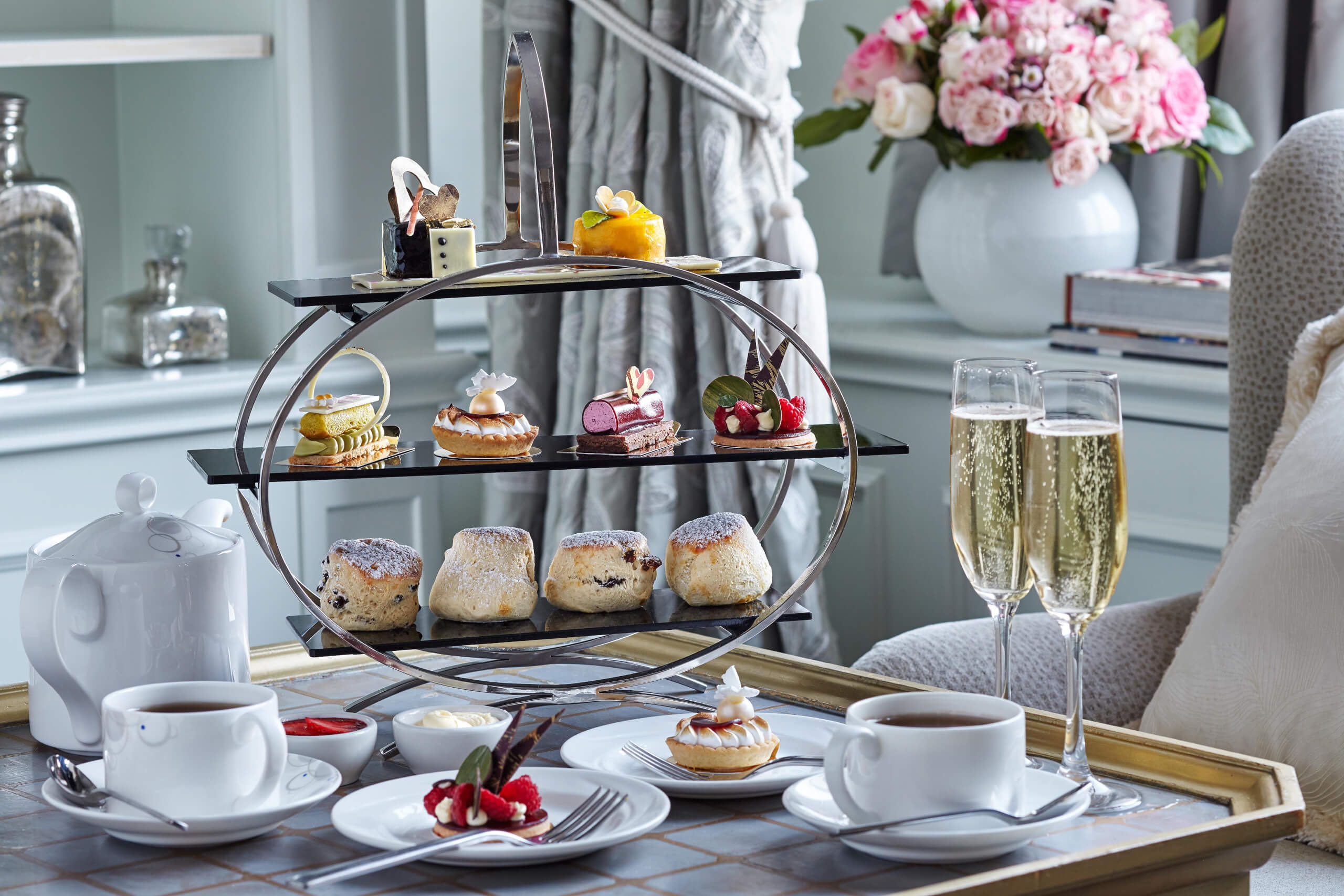 Mother's Day Afternoon Teas in London, best Mother's Day Afternoon Teas in London, afternoon teas in London, mother's day in london, mother's day in london 2017, mother's day 2017, afternoon teas for mums