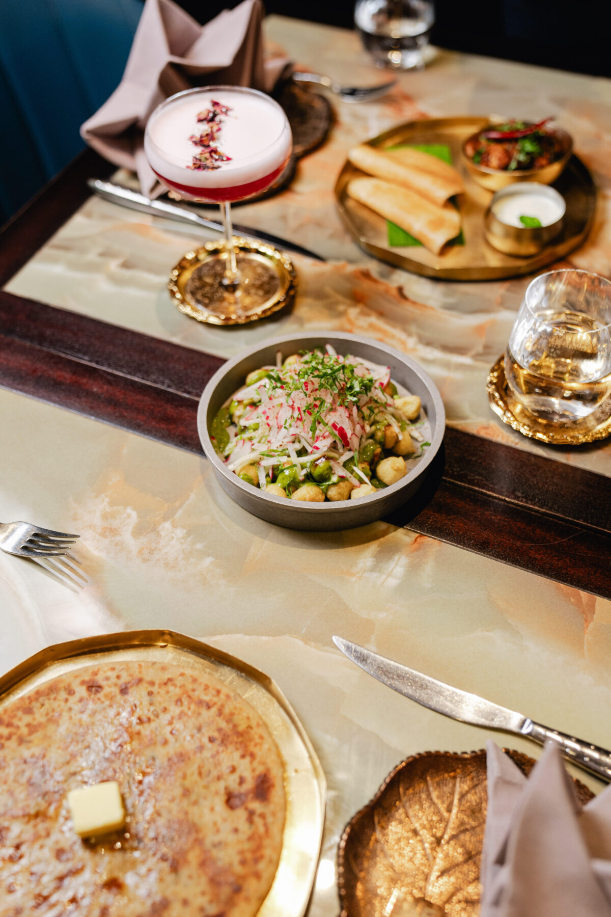 New London Restaurant Openings November 2025, Festive Indian brunch spread at Manthan Mayfair with sharing dishes and curries